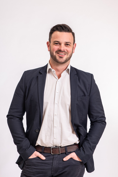 Staff-LR-95_DanCampbell